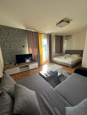 Apartment 601